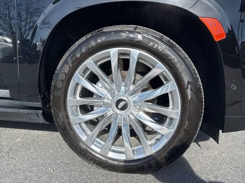 Certified 2021 Cadillac Escalade ESV Premium Luxury w/ Driver Assist Tech Package image 9