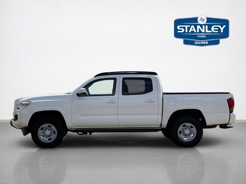 Used 2022 Toyota Tacoma SR AWD/4WD image 4