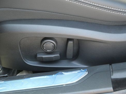 New 2024 Jaguar XF R-Dynamic SE image 5