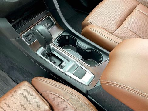 Certified 2023 Subaru Ascent Touring w/ Popular Package #2A AWD/4WD image 13