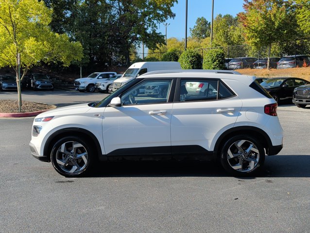 Used 2025 Hyundai Venue SEL FWD image 8