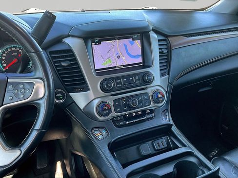 Used 2020 GMC Yukon Denali w/ Denali Premium Package image 14