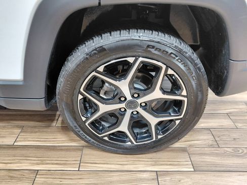 Certified 2025 Jeep Compass Limited AWD/4WD image 20
