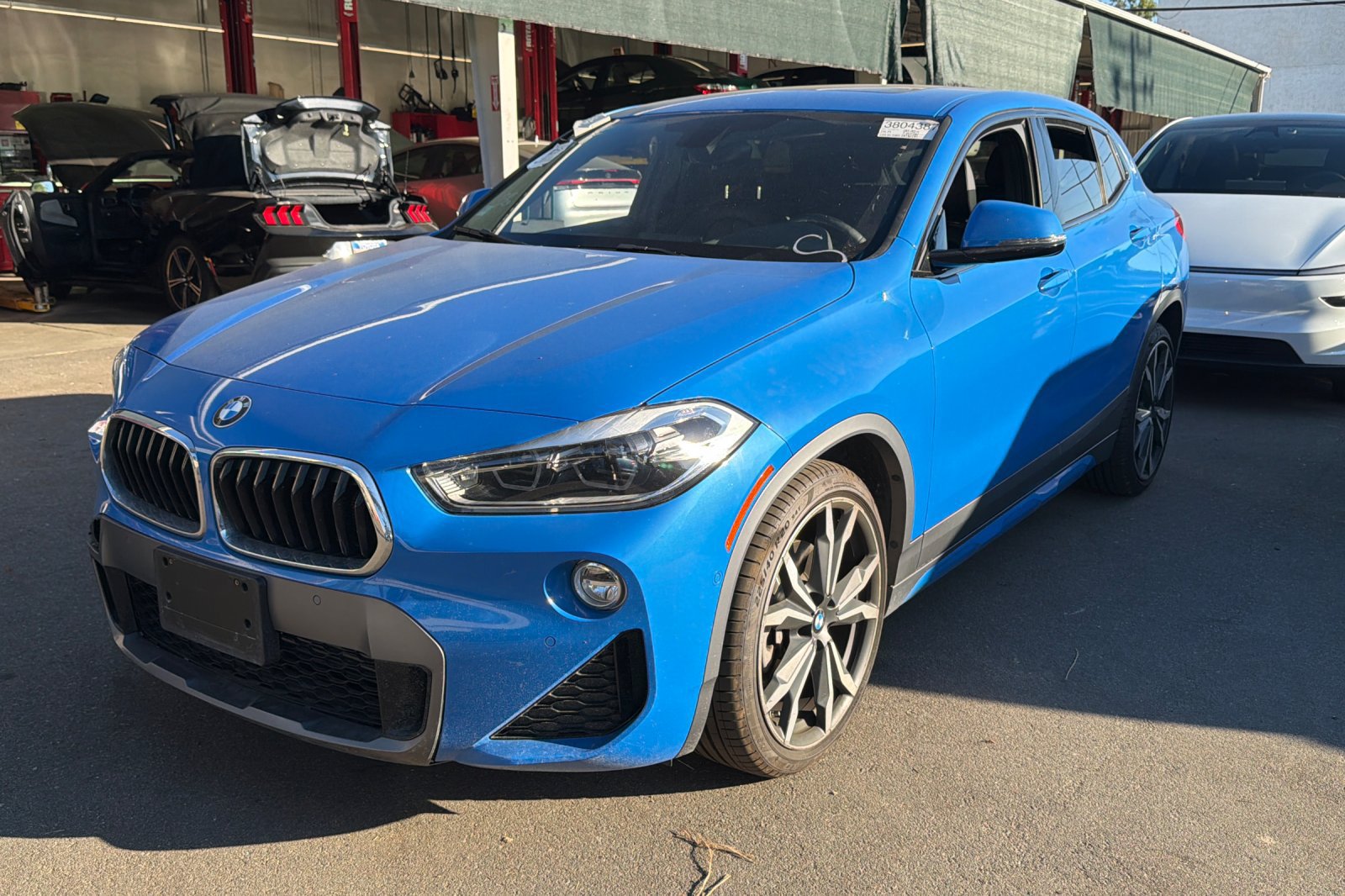 Used 2018 BMW X2 xDrive28i AWD/4WD image 2