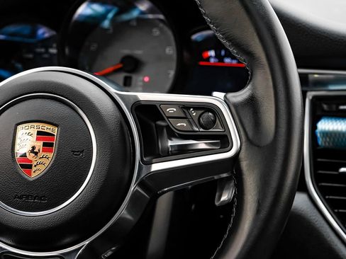 Used 2017 Porsche Macan S image 16