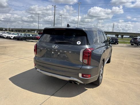 Used 2021 Hyundai Palisade Limited FWD image 18