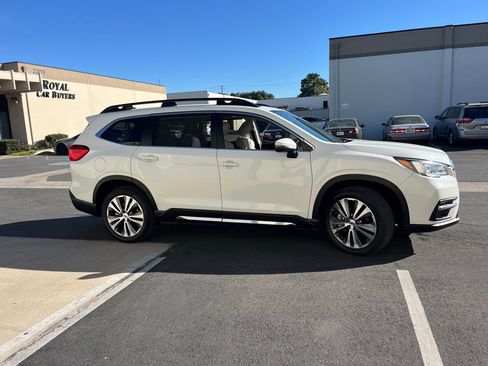 Used 2022 Subaru Ascent Limited w/ Technology Package image 8