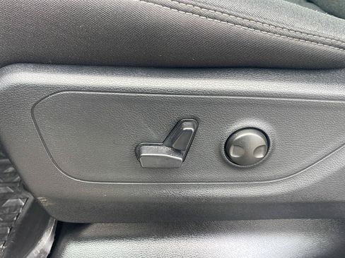 Used 2026 RAM 1500 Big Horn AWD/4WD image 18