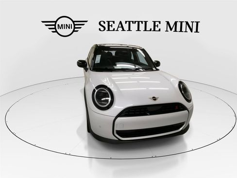 New 2026 MINI Cooper S image 3