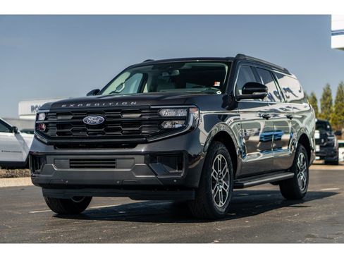 New 2026 Ford Expedition Max Active AWD/4WD image 2