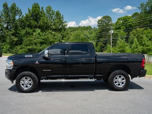 Used 2024 RAM 2500 Laramie AWD/4WD image 5