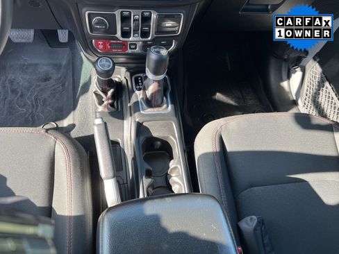 Used 2018 Jeep Wrangler Unlimited Rubicon AWD/4WD image 10