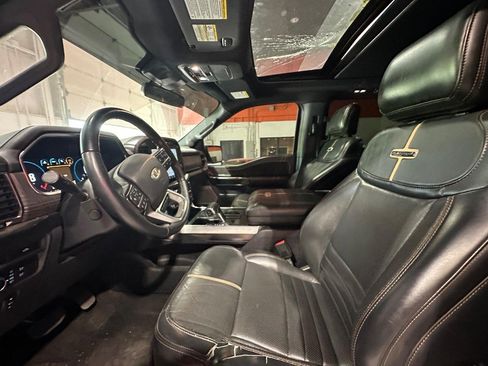 Used 2021 Ford F150 Platinum w/ FX4 Off-Road Package AWD/4WD image 14