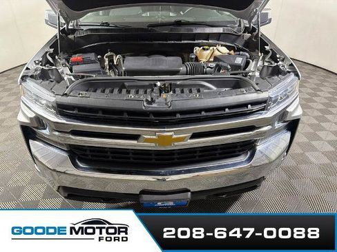 Used 2020 Chevrolet Silverado 1500 LT AWD/4WD image 25