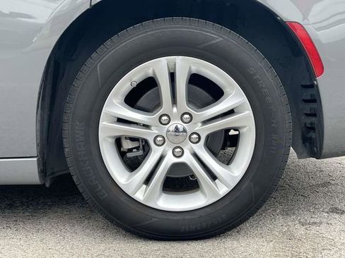 Used 2023 Dodge Charger SXT image 11