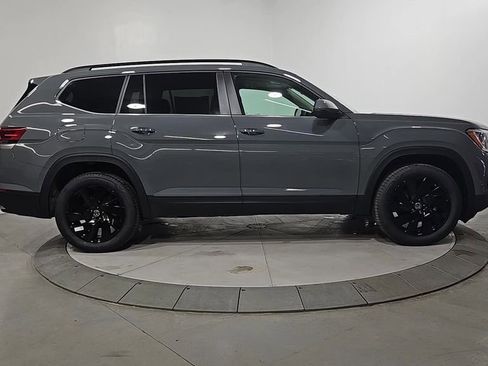 New 2026 Volkswagen Atlas SE image 6