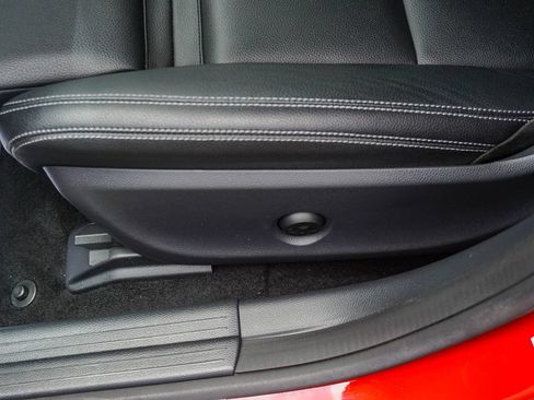 Used 2019 Mercedes-Benz CLA 250 4MATIC image 19