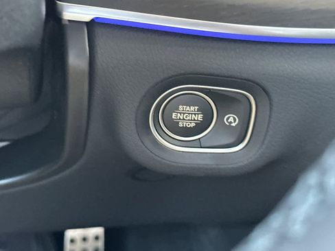 Certified 2025 Mercedes-Benz GLS 450 4MATIC image 22