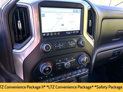 Used 2022 Chevrolet Silverado 2500 LTZ w/ LTZ Premium Package image 5