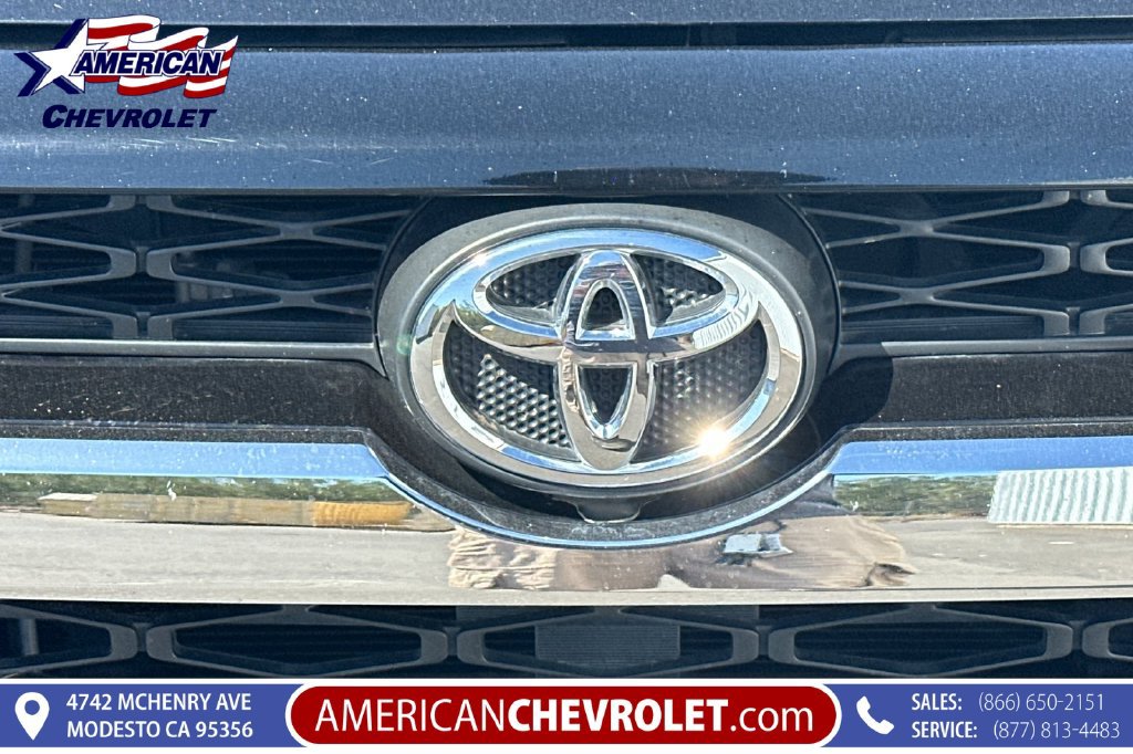 Used 2018 Toyota 4Runner Limited AWD/4WD image 41