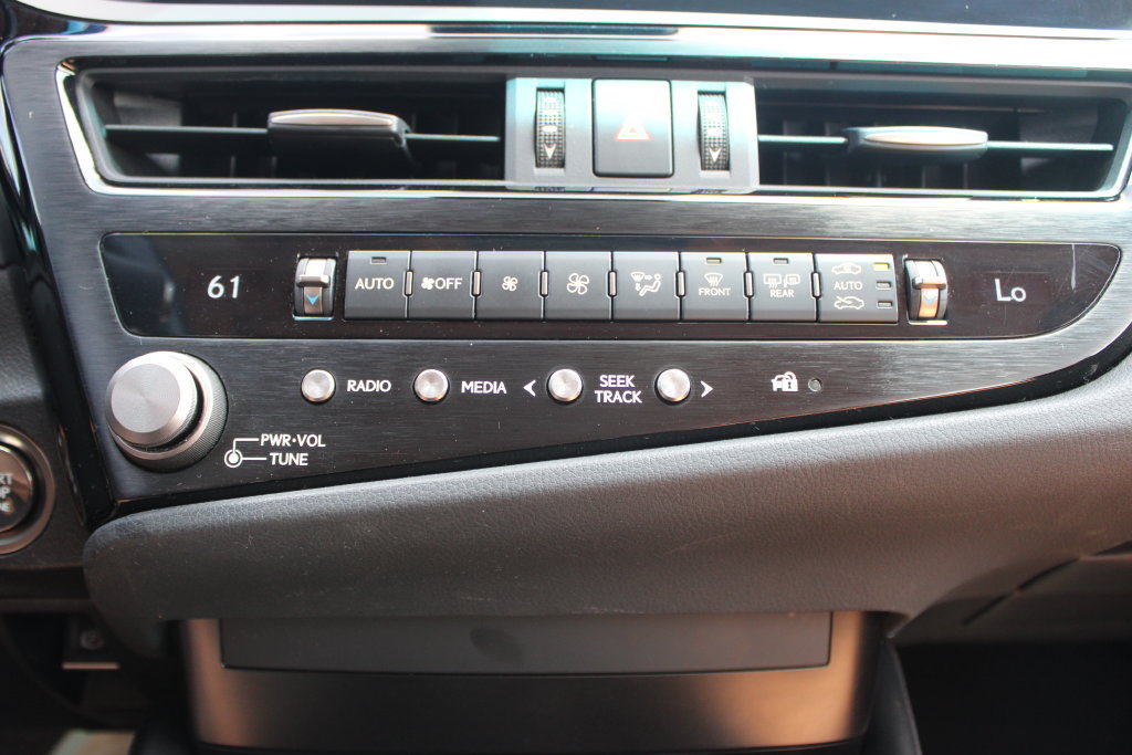 Used 2023 Lexus ES 350 w/ Accessory Package (Z1) FWD image 41