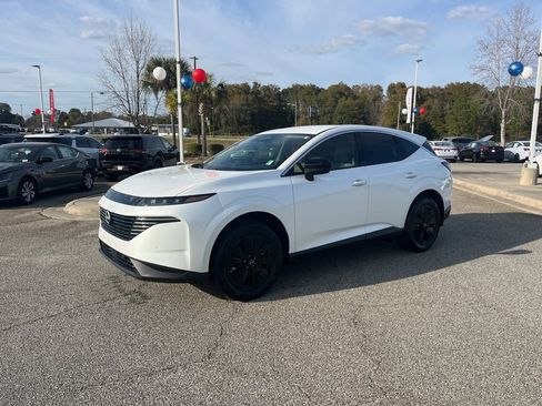 Used 2025 Nissan Murano SV image 3