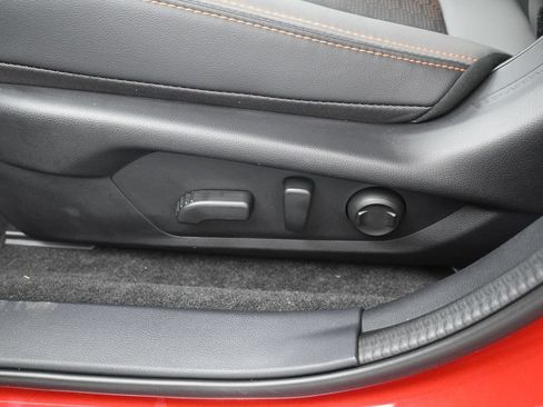 Used 2025 Subaru Crosstrek 2.5i Limited w/ Crosstrek Mirror Package AWD/4WD image 17