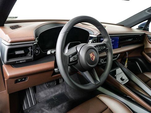 New 2026 Porsche Macan Electric RWD image 4