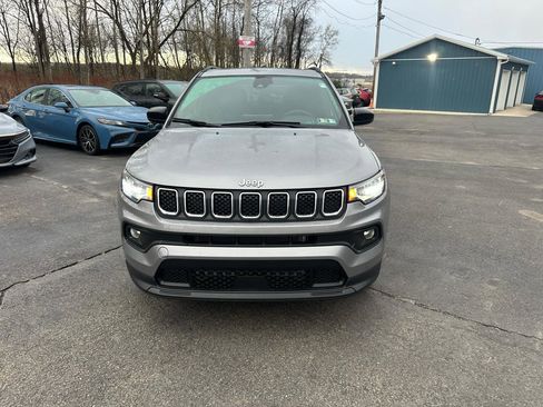 Used 2024 Jeep Compass Latitude w/ Sun and Sound Group image 2
