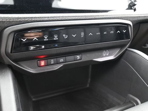 New 2026 Jeep Cherokee Laredo image 22