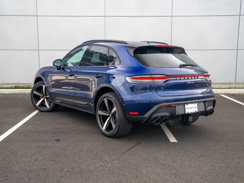 New 2026 Porsche Macan image 3