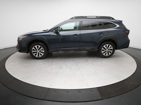 Used 2023 Subaru Outback Premium w/ Popular Package #1 image 24