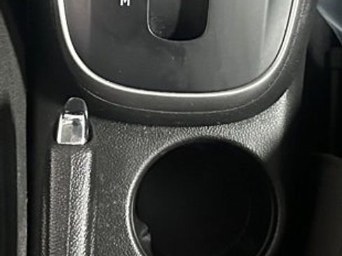 Certified 2022 Chevrolet Trax LS w/ Tint and Cruise Package image 16