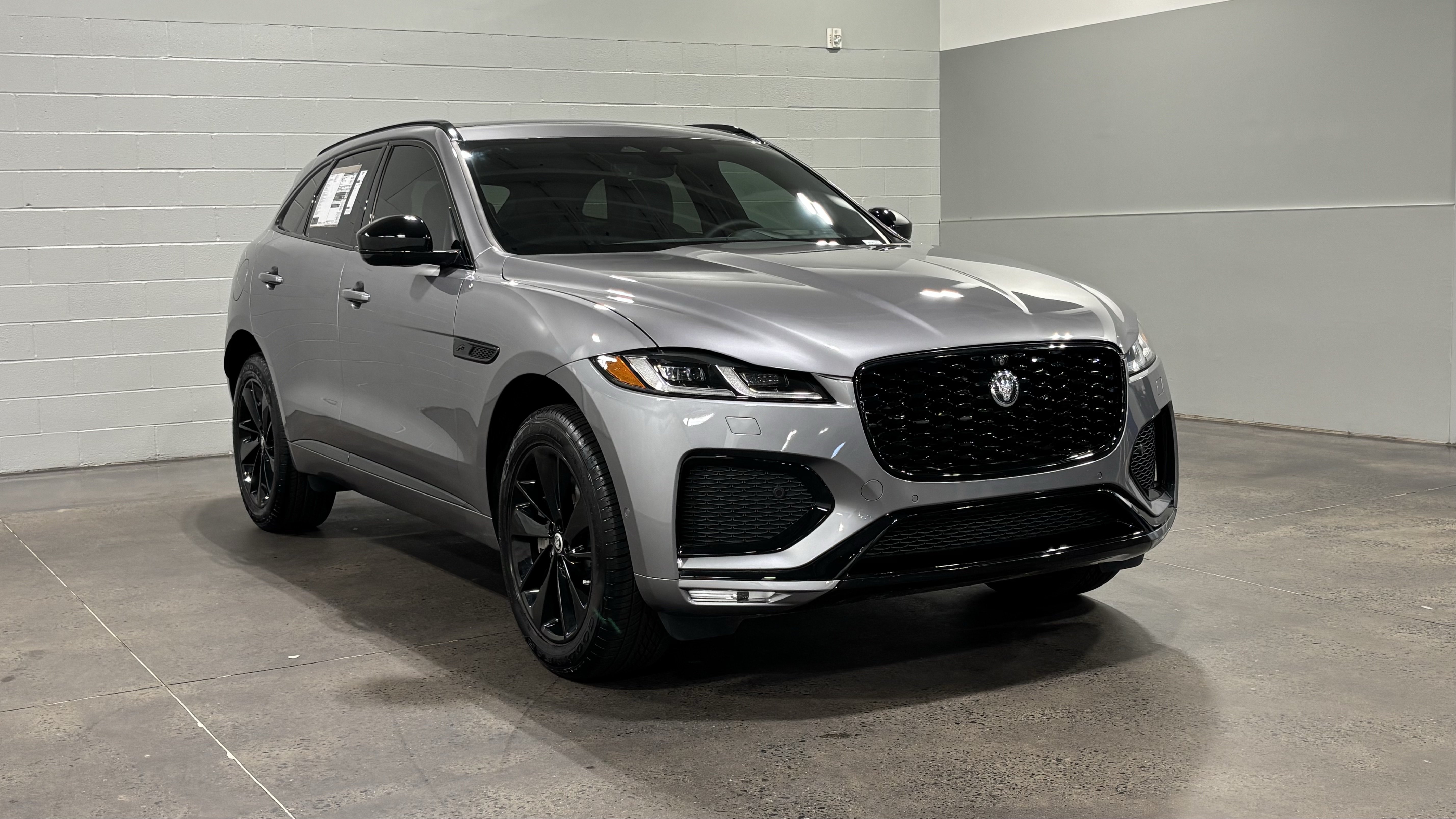 New 2026 Jaguar F-PACE R-Dynamic S AWD/4WD image 11