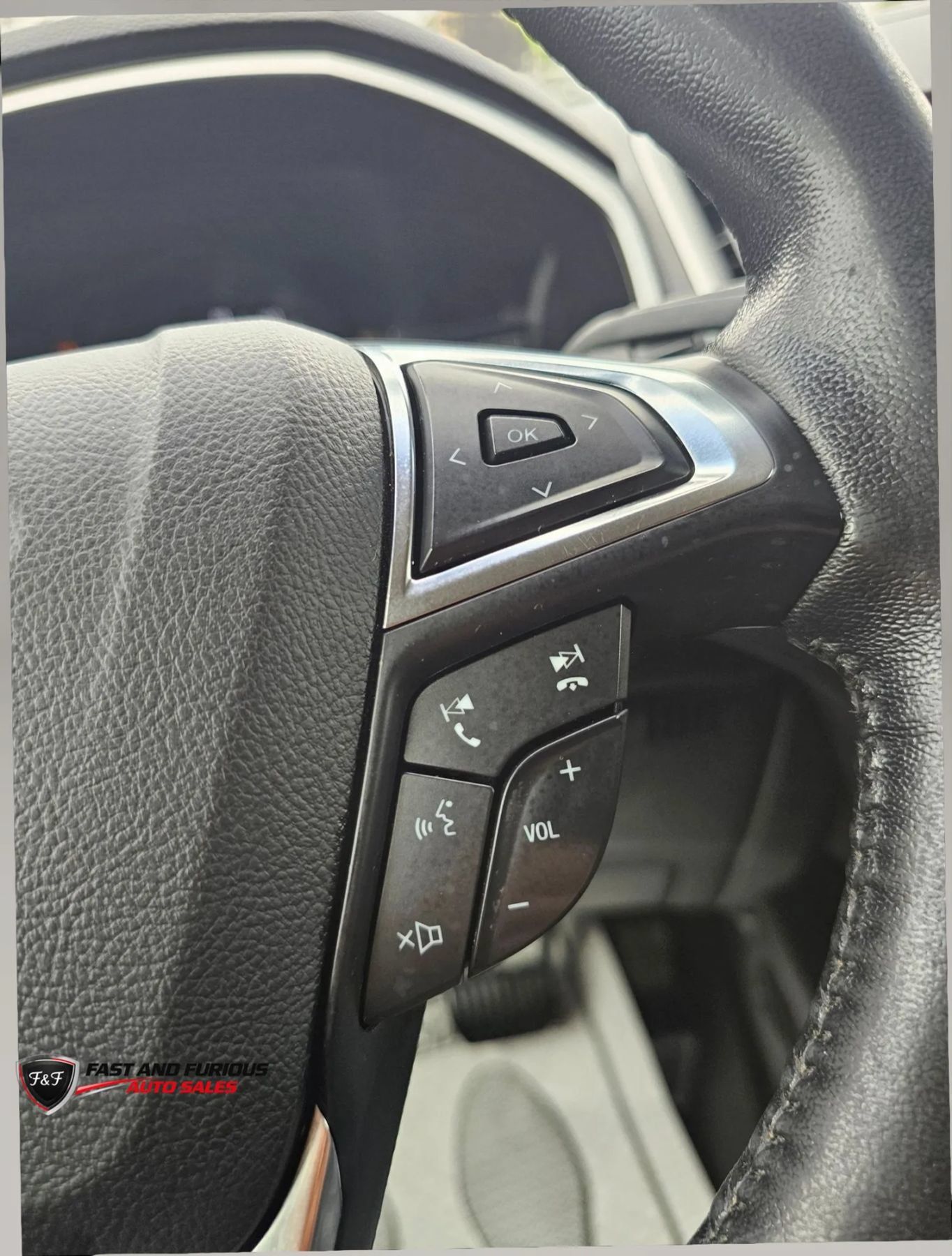 Used 2020 Ford Edge SEL w/ Cargo Accessory Package FWD image 15