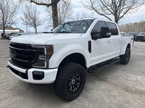 Used 2021 Ford F250 Lariat image 3