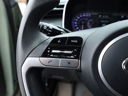 Used 2023 Hyundai Santa Cruz SEL image 25