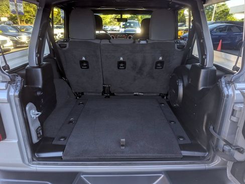 Used 2019 Jeep Wrangler Unlimited Rubicon AWD/4WD image 40