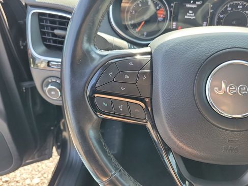 Used 2020 Jeep Cherokee Latitude Plus image 17