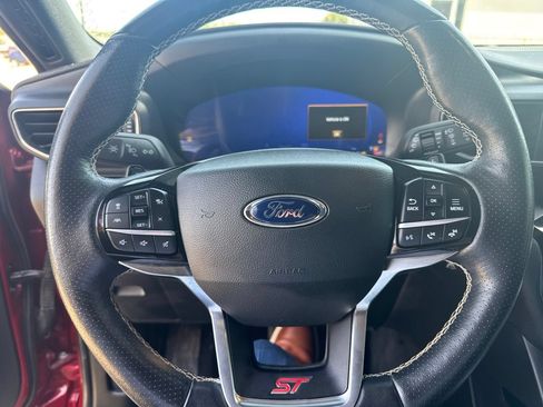 Used 2022 Ford Explorer ST w/ Equipment Group 401A RWD image 9