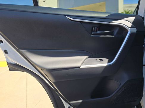 Certified 2025 Toyota RAV4 LE image 17