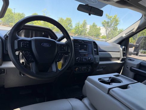 Used 2019 Ford F250 XL w/ Power Equipment Group AWD/4WD image 20