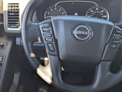 Certified 2022 Nissan Frontier SV w/ Technology Package image 24