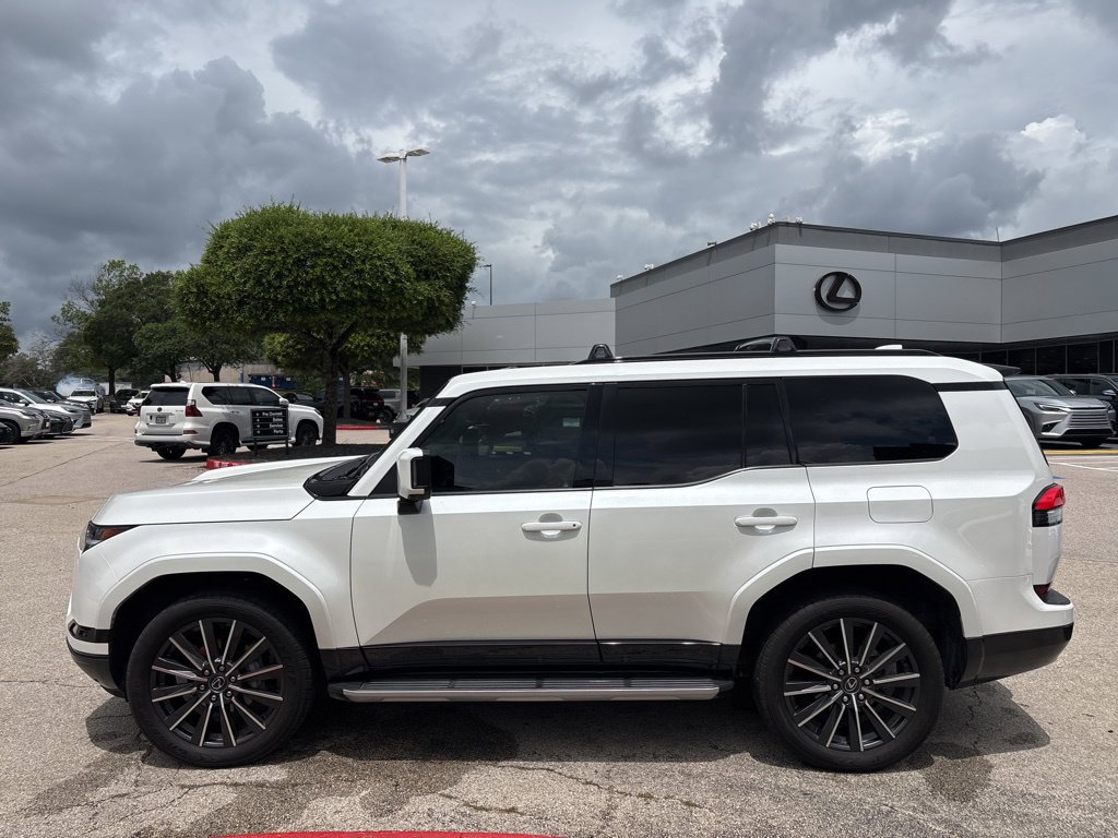 Certified 2024 Lexus GX 550 w/ Accessory Package (Z1) AWD/4WD image 2