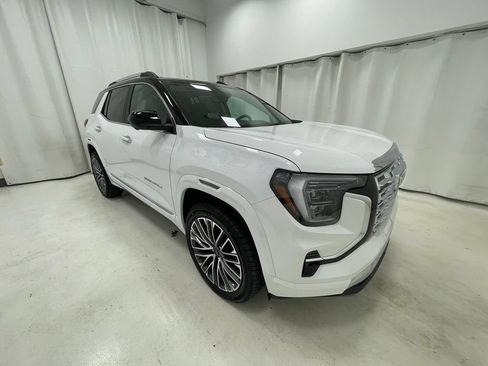 New 2027 GMC Terrain Denali AWD/4WD image 3