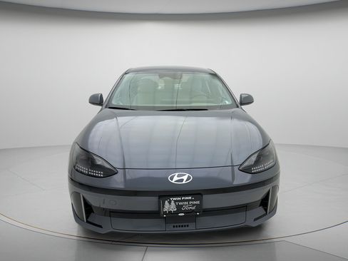 Used 2024 Hyundai Ioniq 6 SEL AWD/4WD image 2