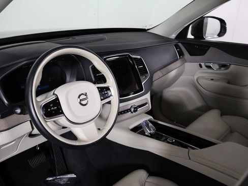 Used 2024 Volvo XC90 T8 Ultimate w/ Protection Package Premier AWD/4WD image 33