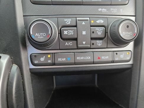 Used 2014 Honda Pilot Touring image 30