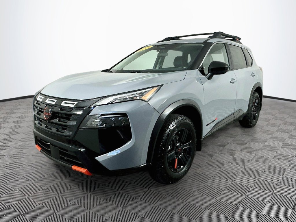 Certified 2025 Nissan Rogue SV AWD/4WD image 6