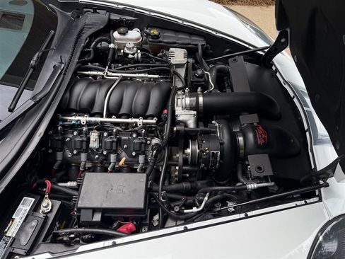 Used 2013 Chevrolet Corvette Grand Sport w/ 4LT Preferred Equipment Group RWD image 60